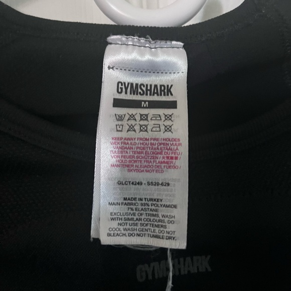 Gymshark like new long sleeve crop workout top - Picture 2 of 3